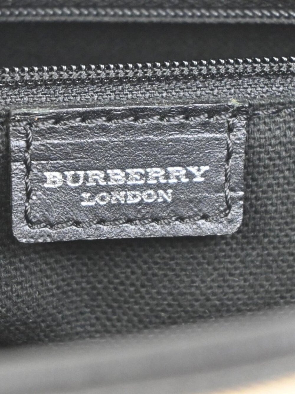 BURBERRY Nova Check Pattern Shoulder Bag PVC Leather Black Beige SHW 38KC921 - Picture 15 of 15